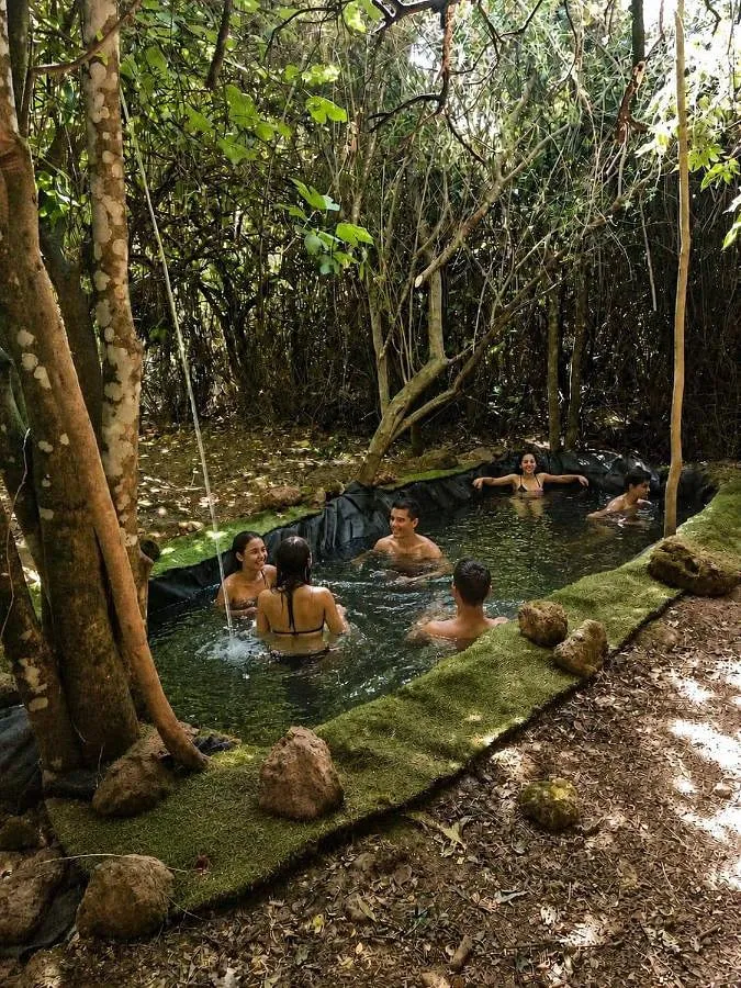 Casa de familia para 3 personas, con piscina además de vistas y jardín, Se admiten mascotas - 1