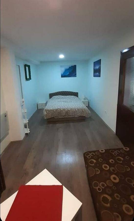 Maison d’hôte pour 2 personnes, avec terrasse ainsi que jardin et vue