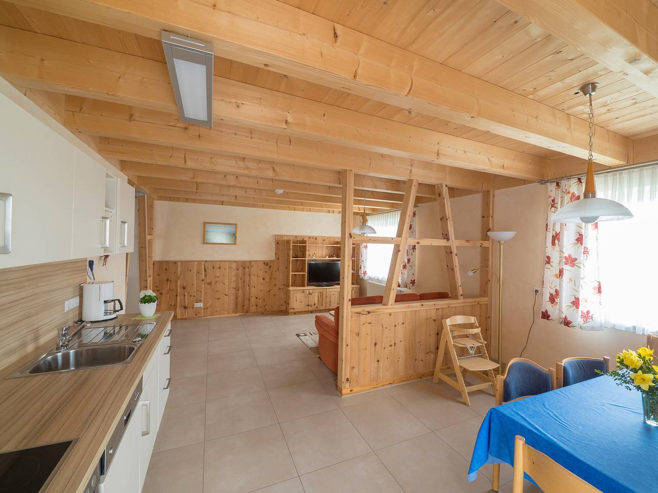 Ganze Wohnung, Apartment 'Birke' mit Gemeinschaftsgarten, Wlan und Klimaanlage in Deggenhausertal, Bodenseekreis