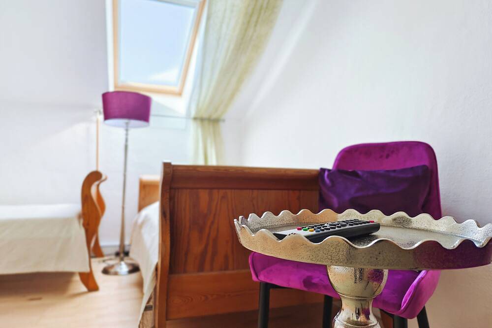 Ganze Wohnung, Ferienwohnung mit 4 Bädern und Panoramablick mitten in der Natur in Oberuckersee, Uckermark