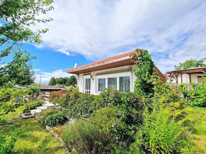Ferienhaus für 3 Personen, mit Terrasse und Garten in Penzlin