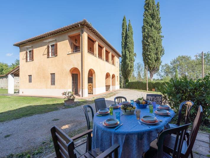 Casa vacanza per 11 persone, con Terrazza e Giardino nonché Piscina a Terranuova Bracciolini