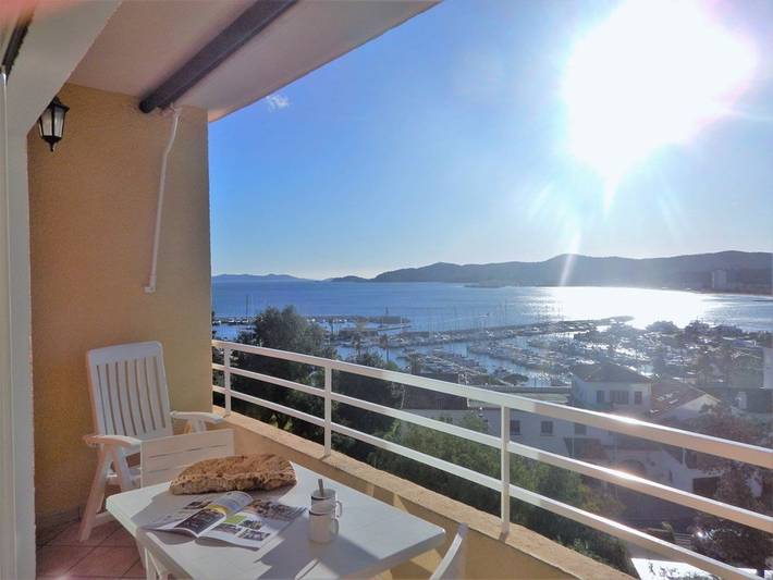 Appartement de vacances pour 4 personnes dans Le Lavandou