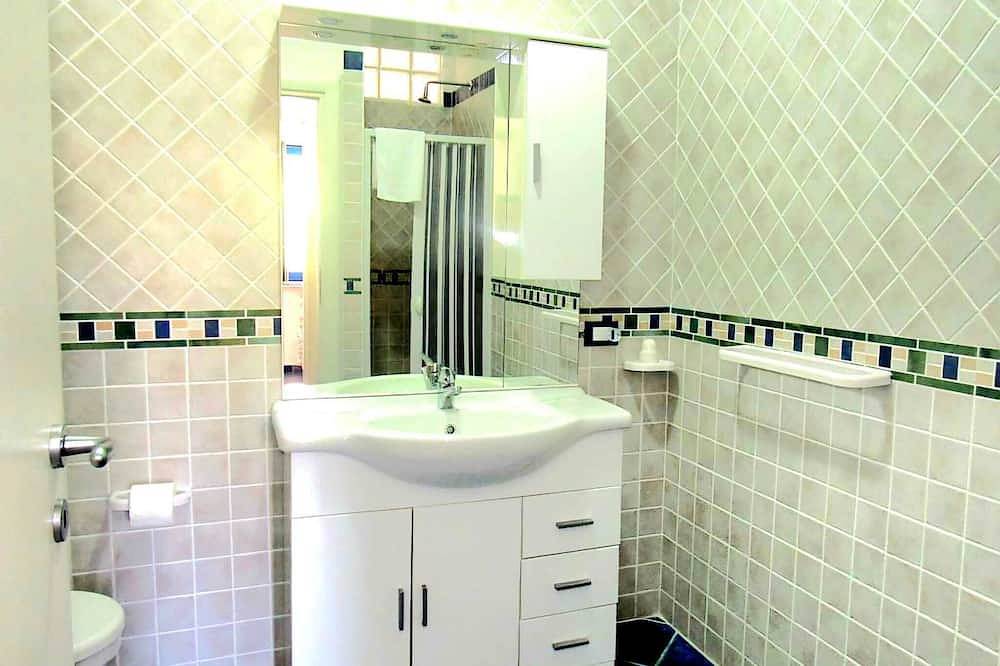 Entire apartment, Sea view apartment - The exclusive terrace on the Aeolian Islands in Scafa, Messina Province