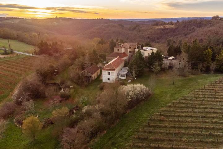 Cocón con encanto y noches estrelladas en finca de una hectárea (4/5 personas) in Floressas, Quercy