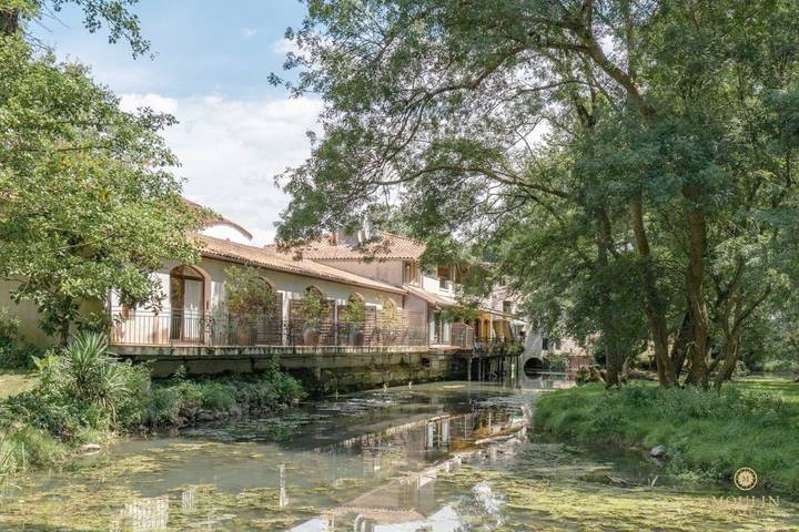 Hôtel pour 2 personnes, avec jardin ainsi que vue et piscine