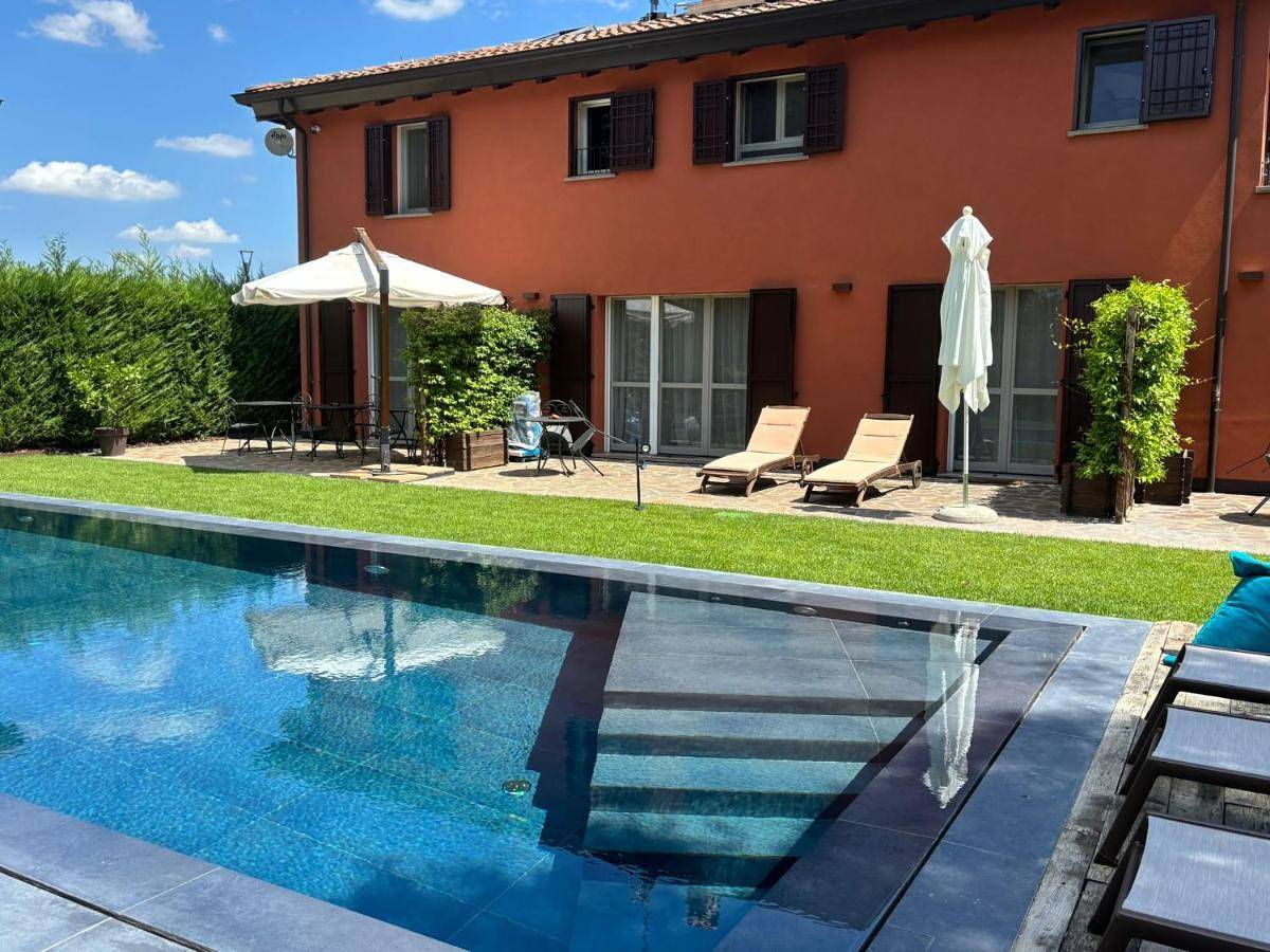 Double Room with Lake View in Castenaso, Prowincja Bolonia