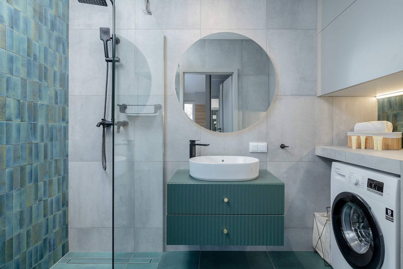 Ganze Wohnung, Ferienwohnung für 4 Personen mit Pool in Dziwnów, Wollin