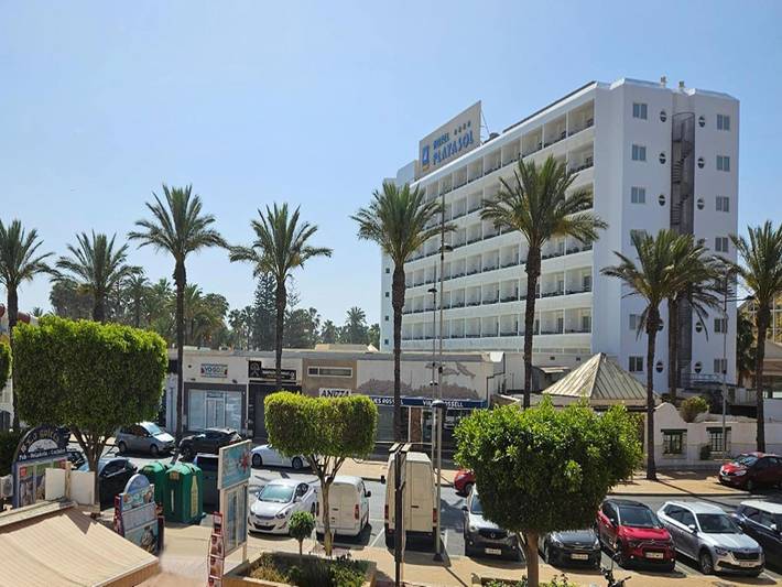 Apartamento para 4 personas, con Terraza además de Jardín y Piscina en Playa Serena (Roquetas de Mar)