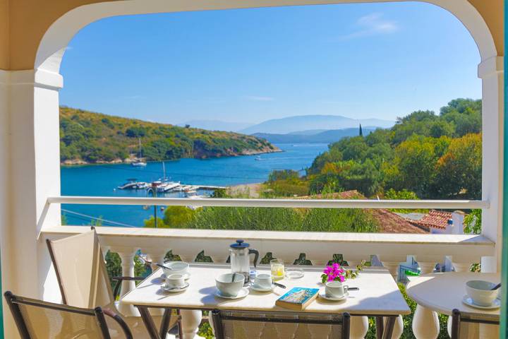 Διαμερίσματα διακοπών για 6 άτομα, με θέα και κήπο στον Άγιο Στέφανο (Κέρκυρα)