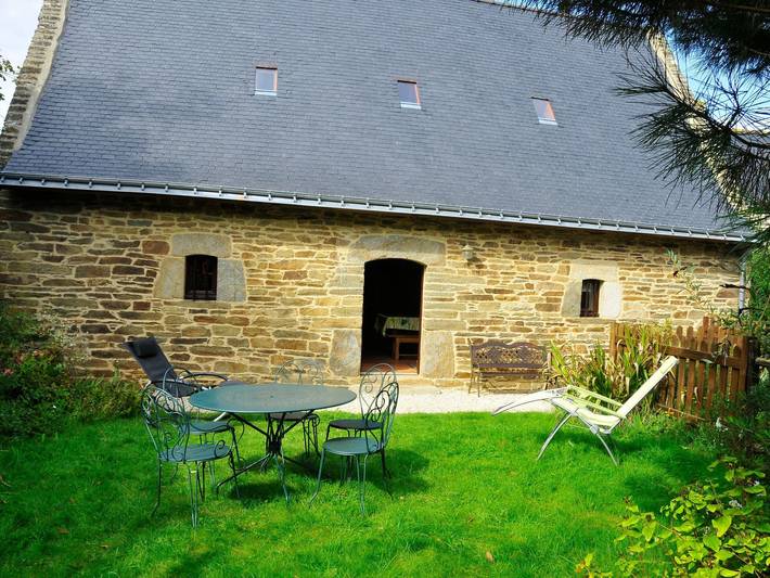 Domäne mit eigenem Garten und Grill in Clohars-Carnoët, Côte de Cornouaille