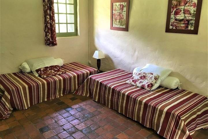 Gîte pour 8 personnes, avec jardin à Le Héron - 3