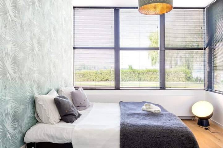 Apartamento entero, Amazing location - Modern designer apartment in Róterdam, Holanda Sur