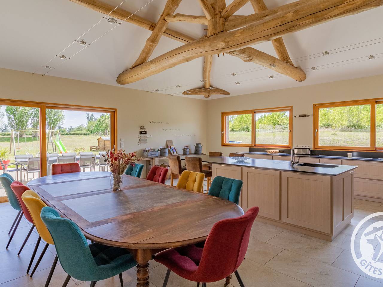 Gîte familial avec piscine privée, proche d'Angers et du Zoo de La Flèche in Échemiré, Vallée de la Loire