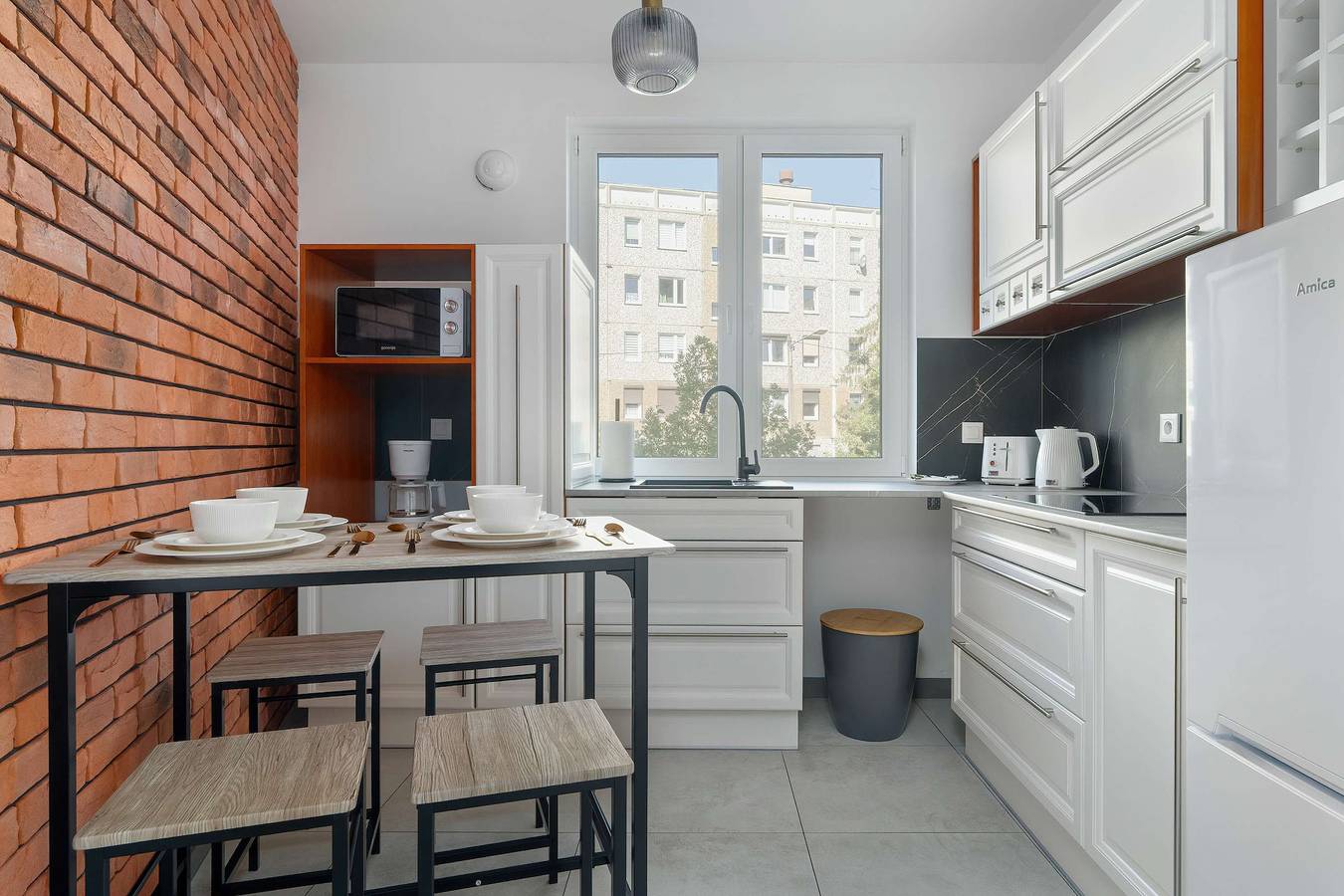 Ganze Wohnung, Elegant Apartment | Balcony and Workspace in Posen, Großpolen