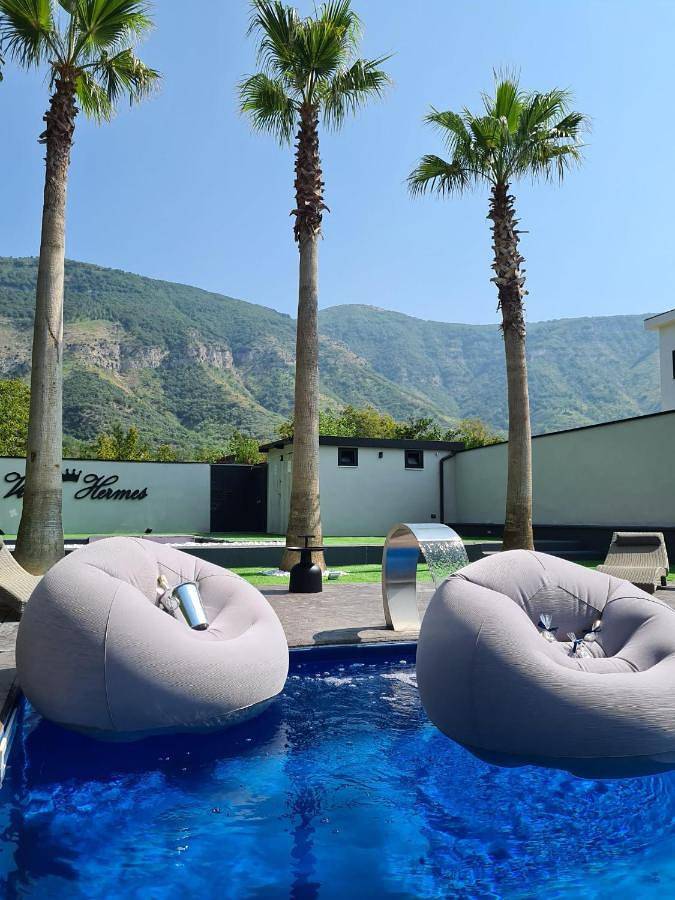 B&b per 4 persone, con Terrazza e Giardino nonché Piscina a Sarno