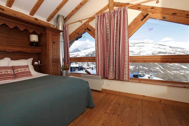 Large 4* chalet with terrace and breathtaking view 5 min from the Paradiski area in Bellentre, La Plagne-Tarentaise