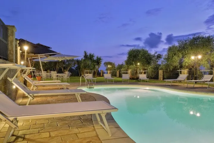 Apartmenthotel for 5 people, with garden and pool as well as view, with pets - 1