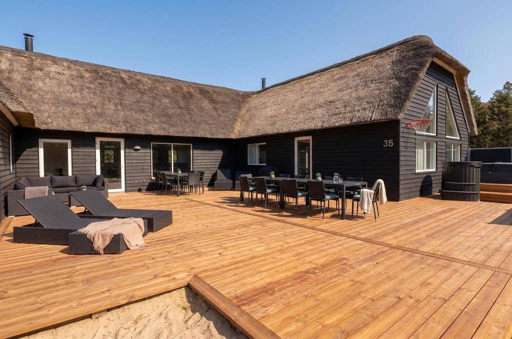 Holiday Paradise by the North Sea – Pool, Spa, Cinema and Activities for up to 22 Guests in Fjand, Nissumfjord