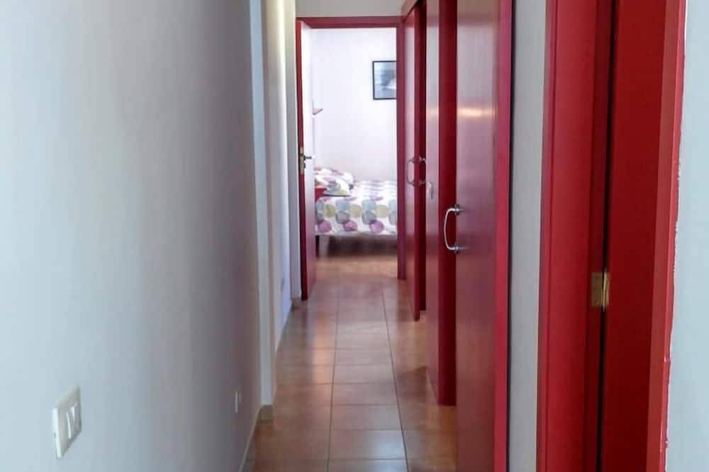 Apartamento entero, Piso moderno de 3 habitaciones en Playa San Juan in Playa de San Juan Tenerife, Guía de Isora