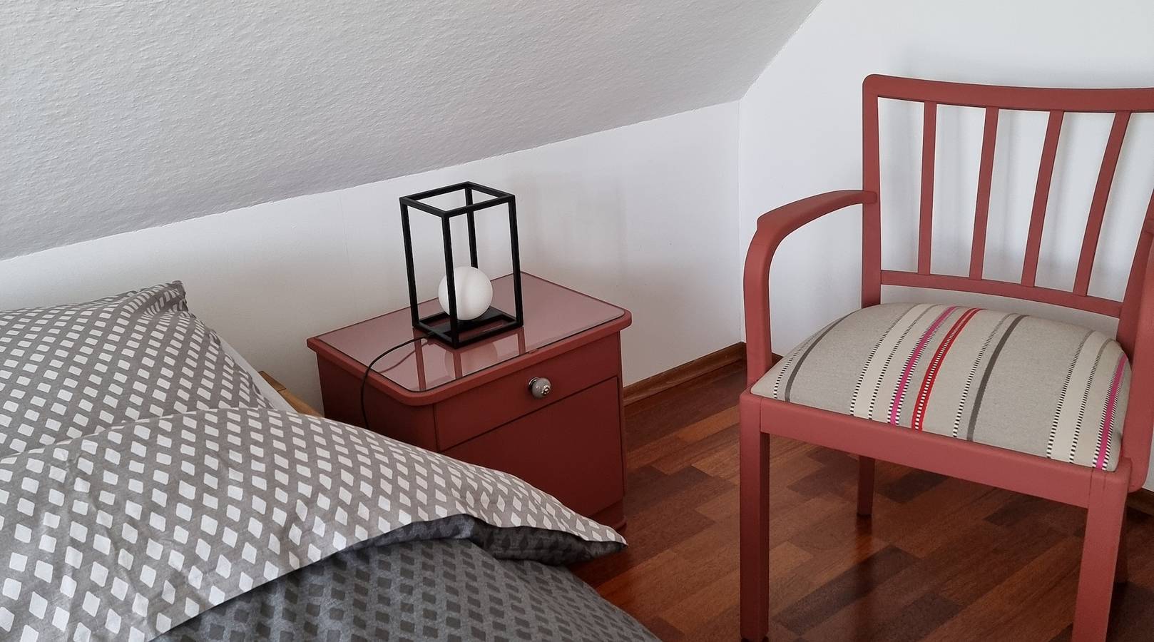 Ganze Wohnung, Ferienhaus Rosengarten - Hundefreundliches Ferienhaus mit eigenem Garten in Selb, Landkreis Wunsiedel im Fichtelgebirge