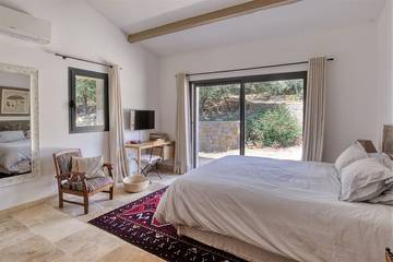 Villa pour 10 Personnes dans Le Beausset, Parc naturel régional de la Sainte-Baume, Photo 3
