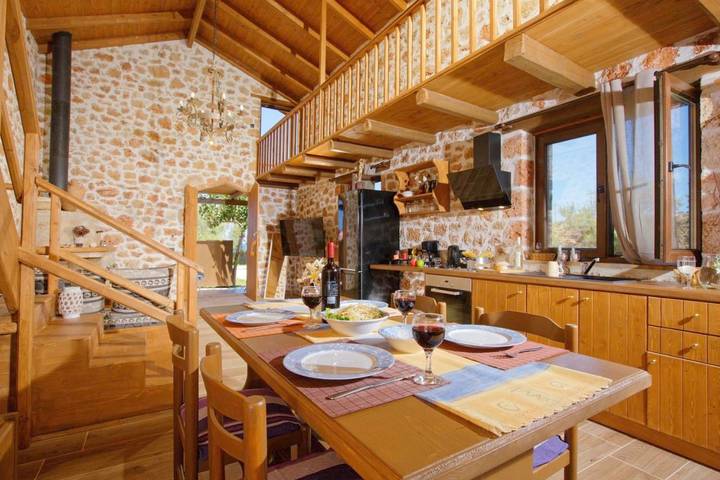 Villa pour 4 personnes, avec sauna ainsi que jardin et jacuzzi dans Malia - 3