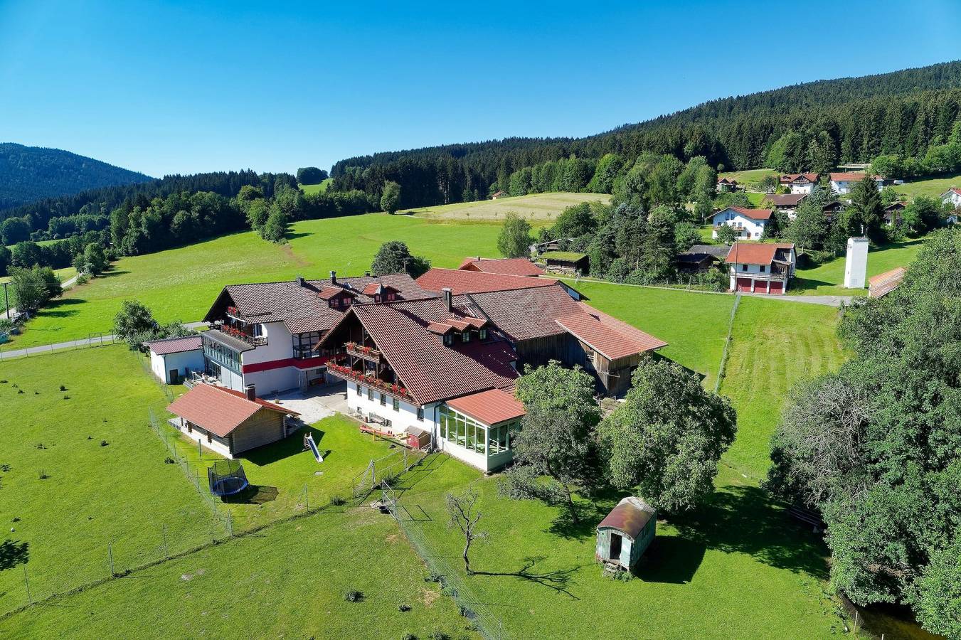 Happy Hirsch Restaurant und Hotel Hirschenstein - Einzelzimmer in Achslach, Vorderer Bayerischer Wald