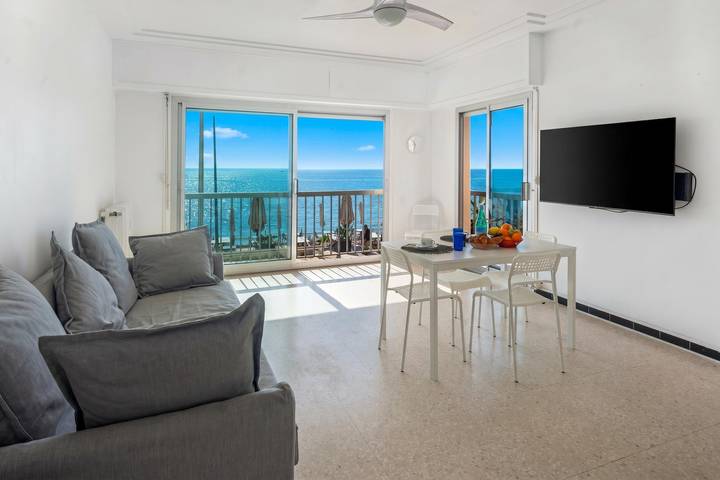Gîte pour 6 personnes, avec vue sur l’océan dans Plage Du Borrigo Menton