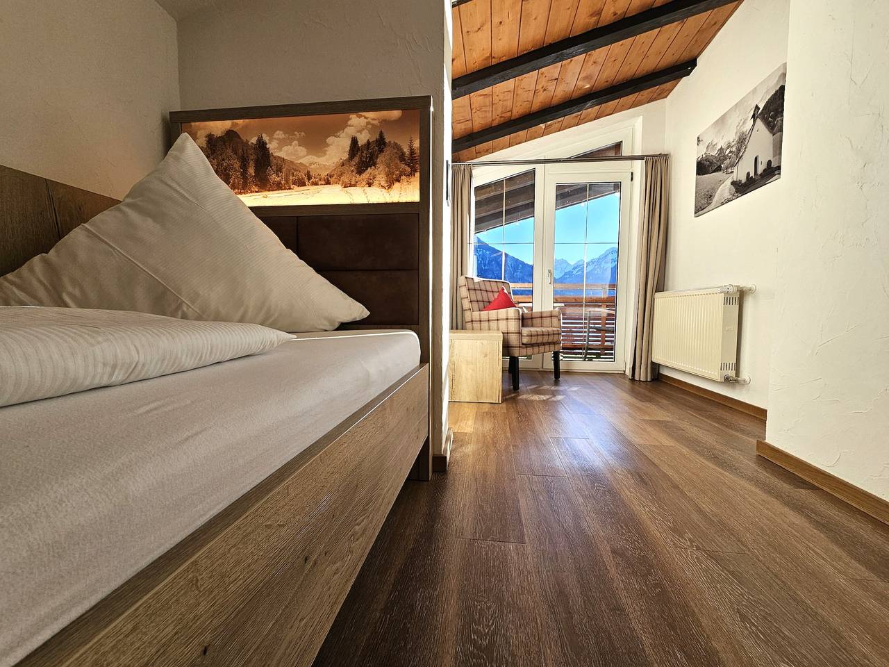 Zweibett Zimmer mit Ost-Süd Premium-Panoramabalkon in Oberstdorf, Bayerisch Schwaben