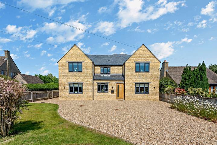 Cottage for 12 people, with garden in Bourton-on-the-Water