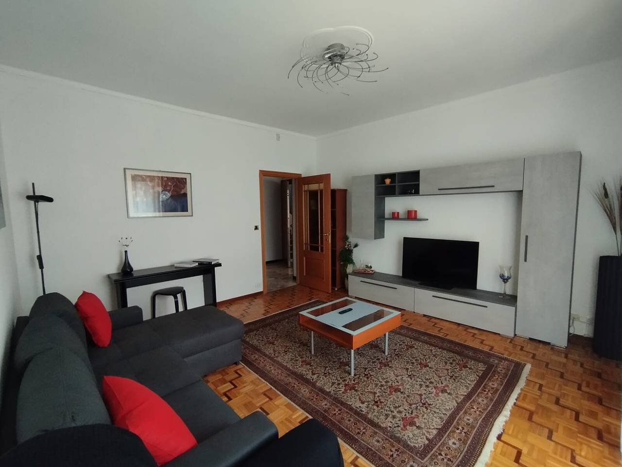 Geheel appartement, Appartement 'Delle Gemme' met Privéterras en Balkon in Valenza, Provincie Alessandria