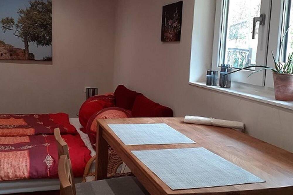 Ganze Wohnung, Ferienwohnung Bambauer - Appartement/Fewo, Dusche, Wc, ruhig in Vorderweidenthal, Südliche Weinstraße
