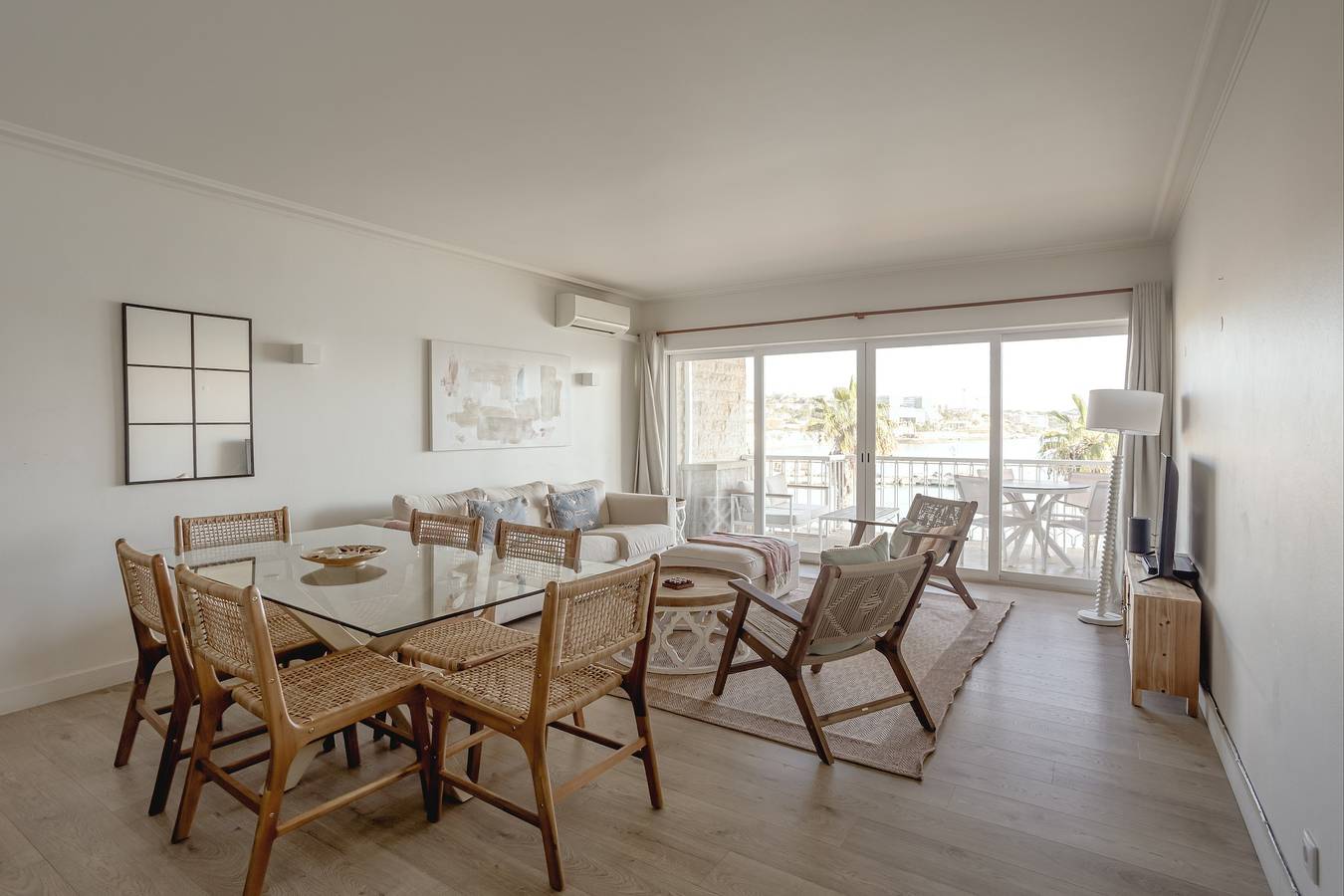Apartamento inteiro, Apartamento 'Cascais Bay Terrace Ii' com vista para o mar e Wi-Fi in Cascais e Estoril, Costa de Lisboa