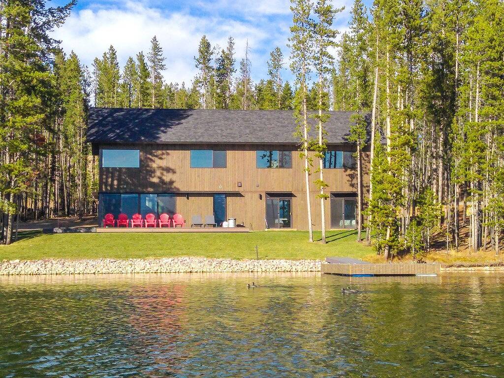 Moderne Kabine am Georgetown Lake mit unglaublicher Aussicht und eigenem Dock! in Anaconda-Deer Lodge County, Discovery Ski Area