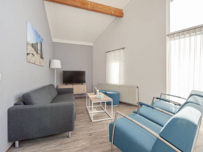 Bungalow für 8 Personen, mit Garten und Terrasse sowie Pool, kinderfreundlich in Domburg - 2