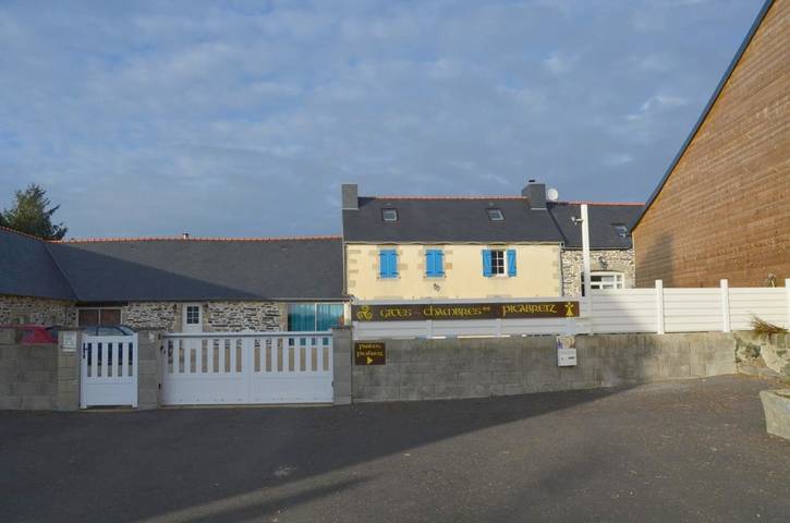 Chambre d’hôte pour 4 personnes, avec Terrasse et Jardin