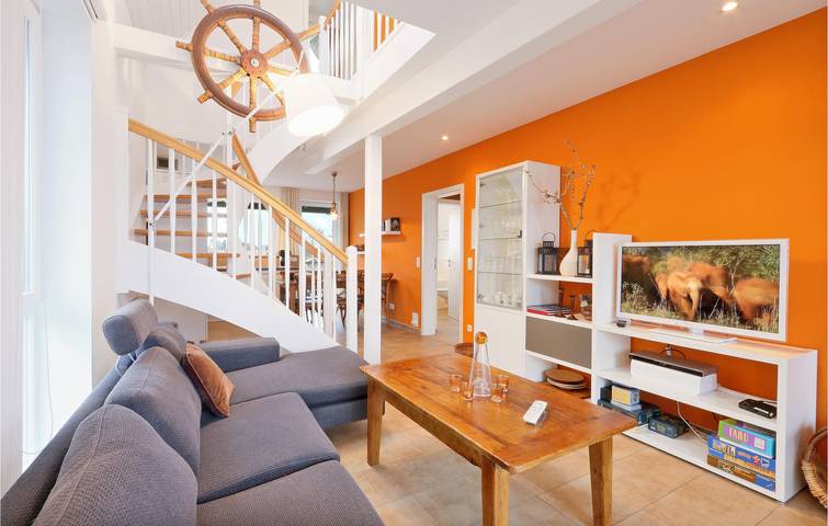 Ganze Ferienwohnung, Gemütliches Apartment mit Parkplatz, TV und 2 km zum Strand in Rechlin, Müritz