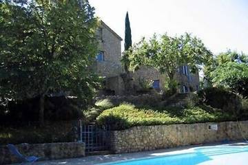 Agriturismo pour 10 personnes, avec jardin à Sahune