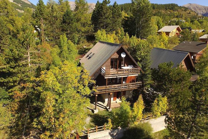 Chalet pour 15 personnes, avec Balcon et Jardin à Allos