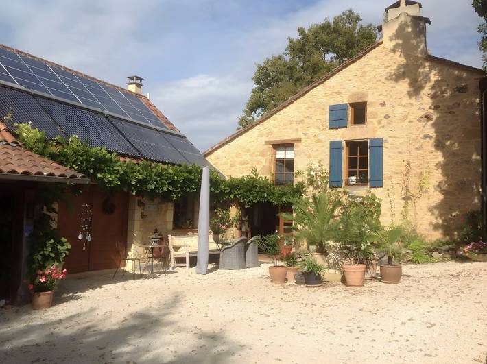 Chambre d’hotes « Le Moulin Bas Vraie » avec piscine privée, Wi-Fi et climatisation in Loubejac, Périgord Noir