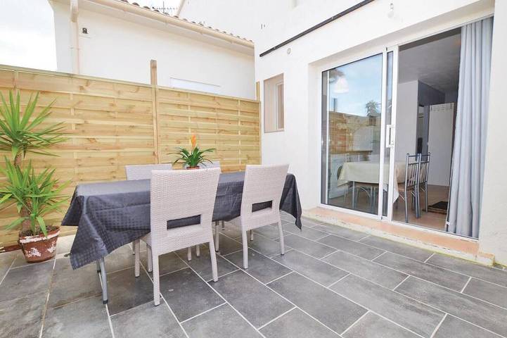 Location de vacances pour 2 personnes, avec jardin à Aléria