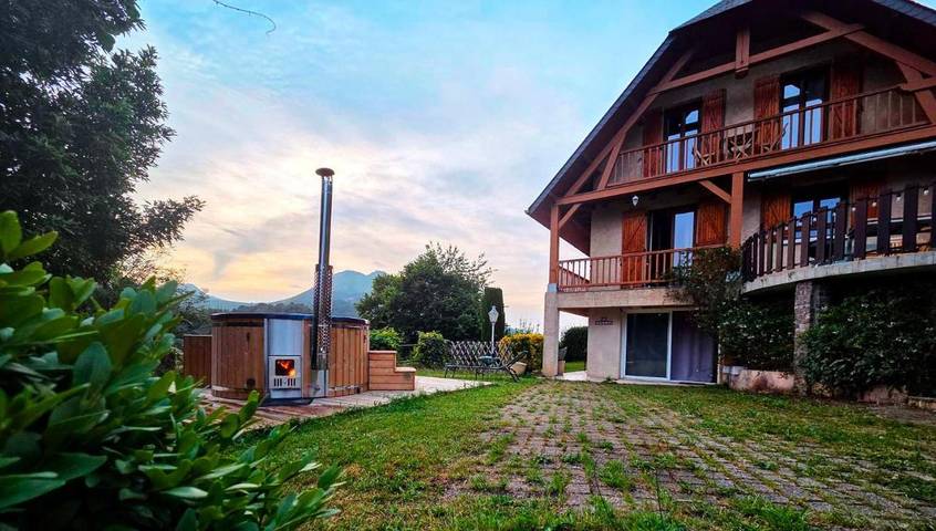 Casa de vacaciones para 14 personas, con jardín y vistas - 1