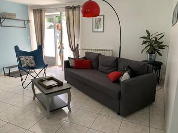 Gîte pour 4 personnes, avec piscine et jardin ainsi que jacuzzi et terrasse à Tarascon-sur-Ariège