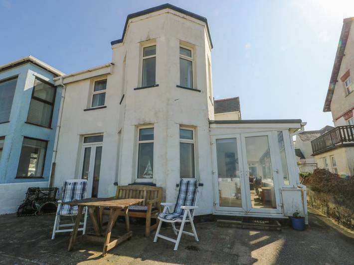 Cottage for 8 people in Rhosneigr