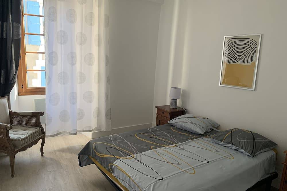 Two-storey house, vacations, cures and business trips in Saujon, Côte de Beauté