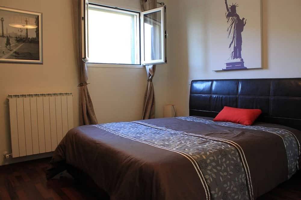 Romantische Villa Lenivada mit Aussicht ,  Swimmingpool und Aussenwhirlpol in Dolceacqua, Ligurische Alpen
