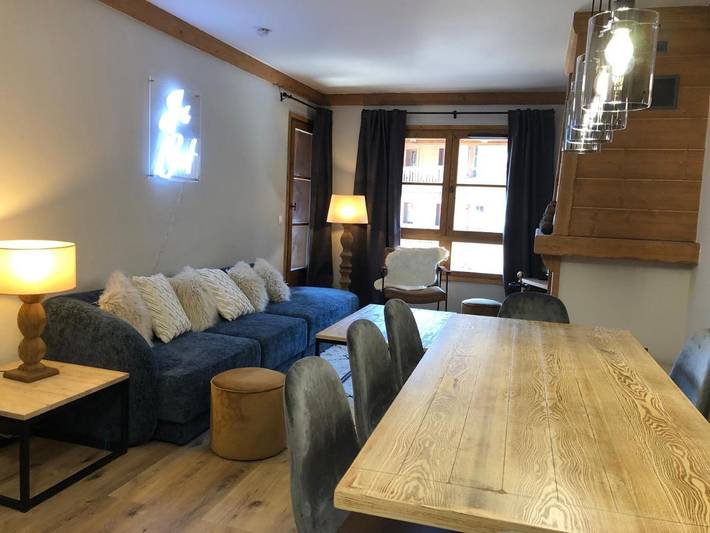 Appartement de vacances pour 6 personnes, avec sauna et piscine ainsi que jacuzzi et balcon