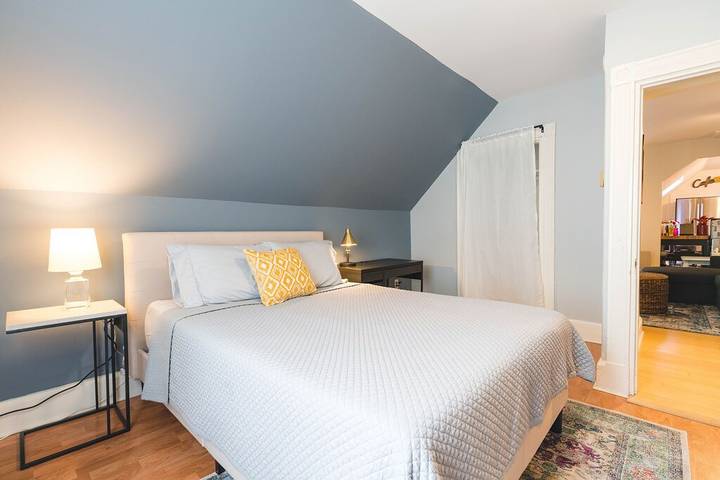 Vacation rental for 12 people, with terrace in Portland (ME)