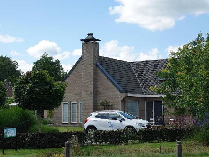 Vakantiehuis voor 2 personen, with Terras and Tuin as well as Uitzicht in Elsloo